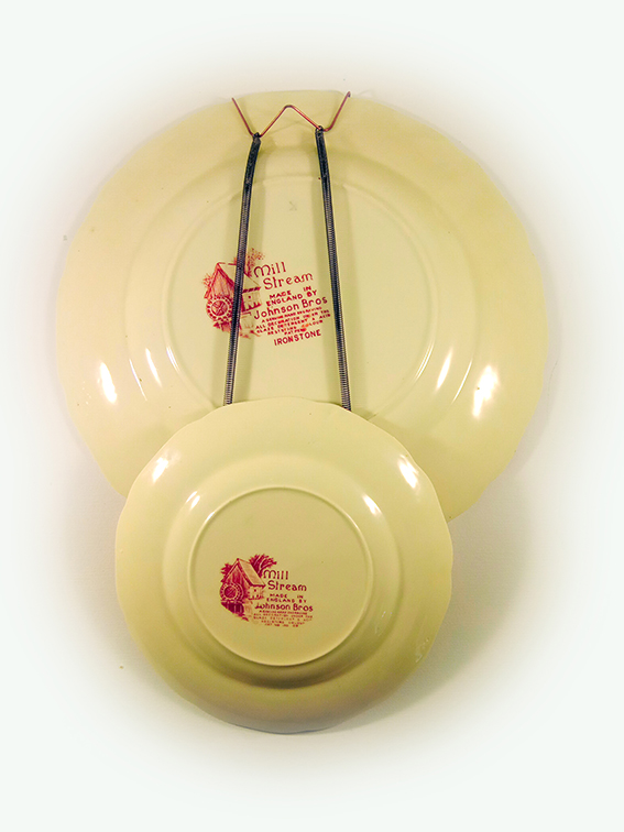 BACK RED PLATES